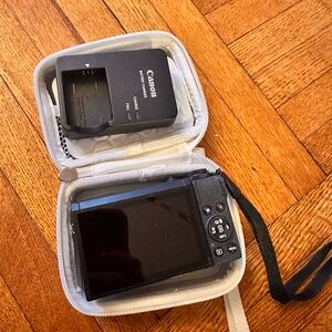 Canon PowerShot G7 X Mark III 20.1MP Point & Shoot Digital Camera W Charger Case